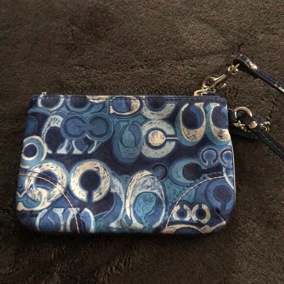 COACH wristlet - Picture 2 of 3